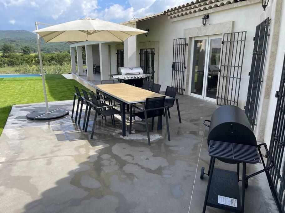 Villa Rians Rians  外观 照片