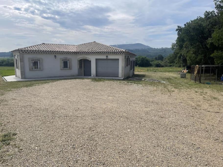 Villa Rians Rians  外观 照片