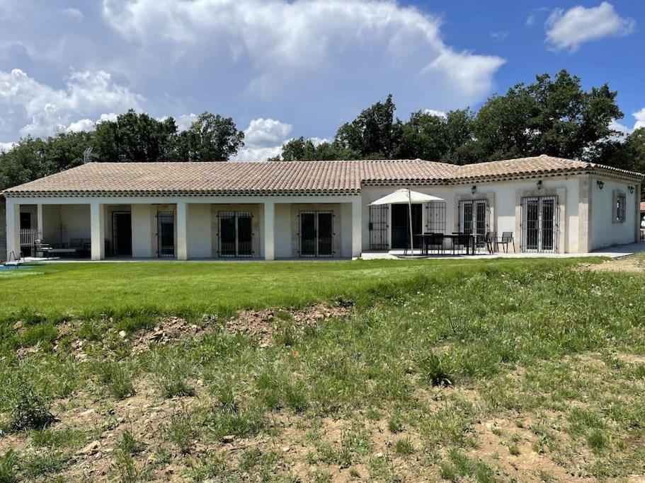Villa Rians Rians  外观 照片