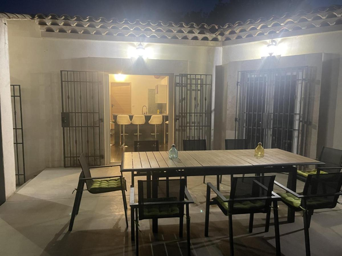 Villa Rians Rians  外观 照片